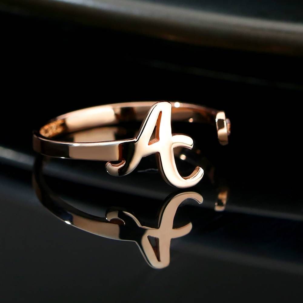 Anello Personalizzato con Iniziale e Pietra di Nascita – Argento 925 Placcato Oro Rosa – Regalo Unico e Raffinato