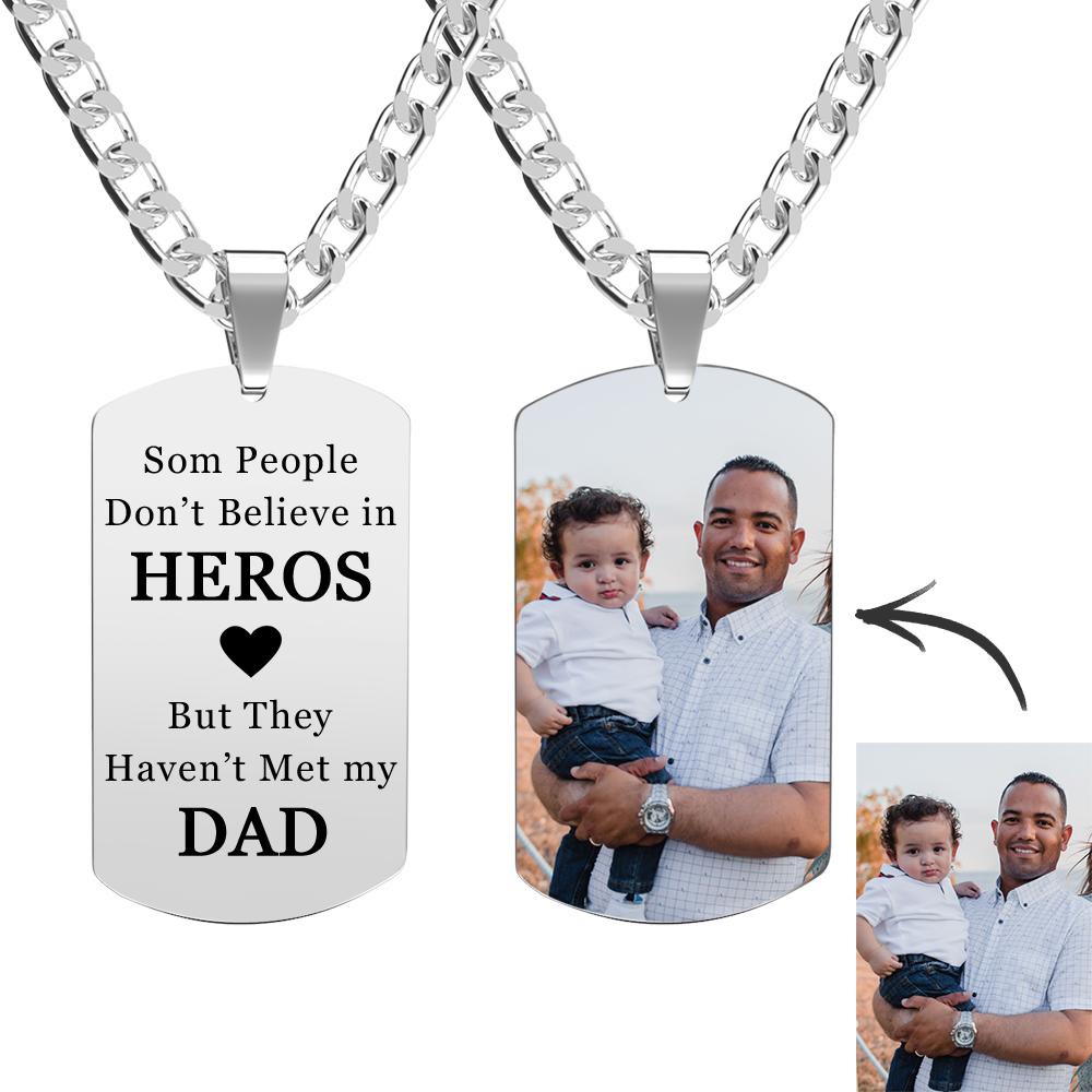Collana con Piastrina Personalizzata da Uomo in Acciaio Inossidabile con Foto Incisa - Regalo per Papà Eroe