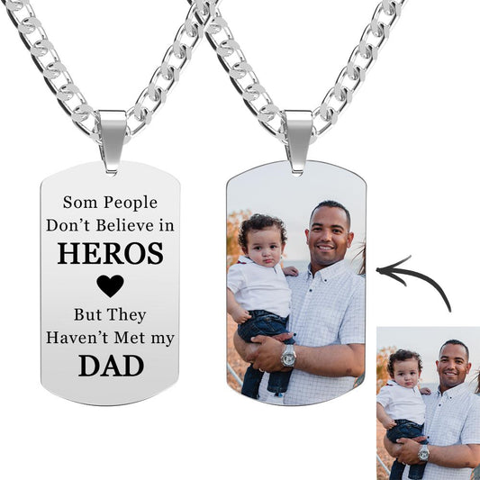 Collana con Piastrina Personalizzata da Uomo in Acciaio Inossidabile con Foto Incisa - Regalo per Papà Eroe