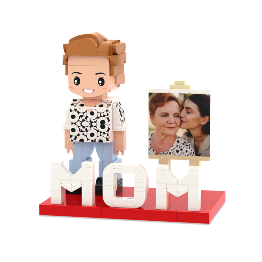 Mini Figure in Mattoncini Personalizzata "MOM" – Figura Intera da Foto – Regalo Unico e Creativo per la Festa della Mamma