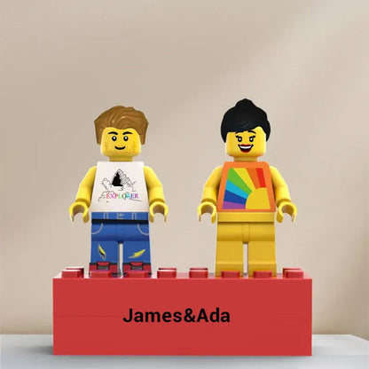 Set Minifigure Coppia Personalizzabili: Un Regalo Creativo con Base Incisa e Vetrina Espositiva papà