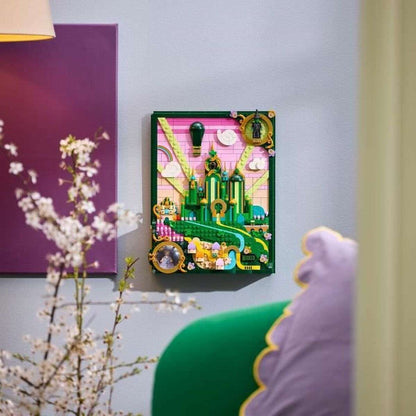 LEGO® Wicked Wall Art Città di Smeraldo 75685 – Set di Costruzione 3D da Esposizione (1518 Pezzi)