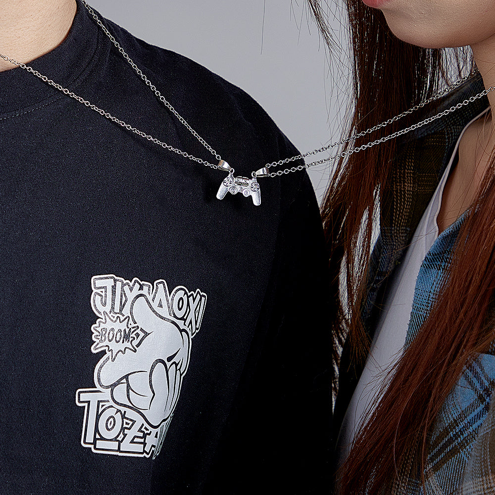 Collana Magnetica Coppia Personalizzata Iniziali Regalo Amore Gamer