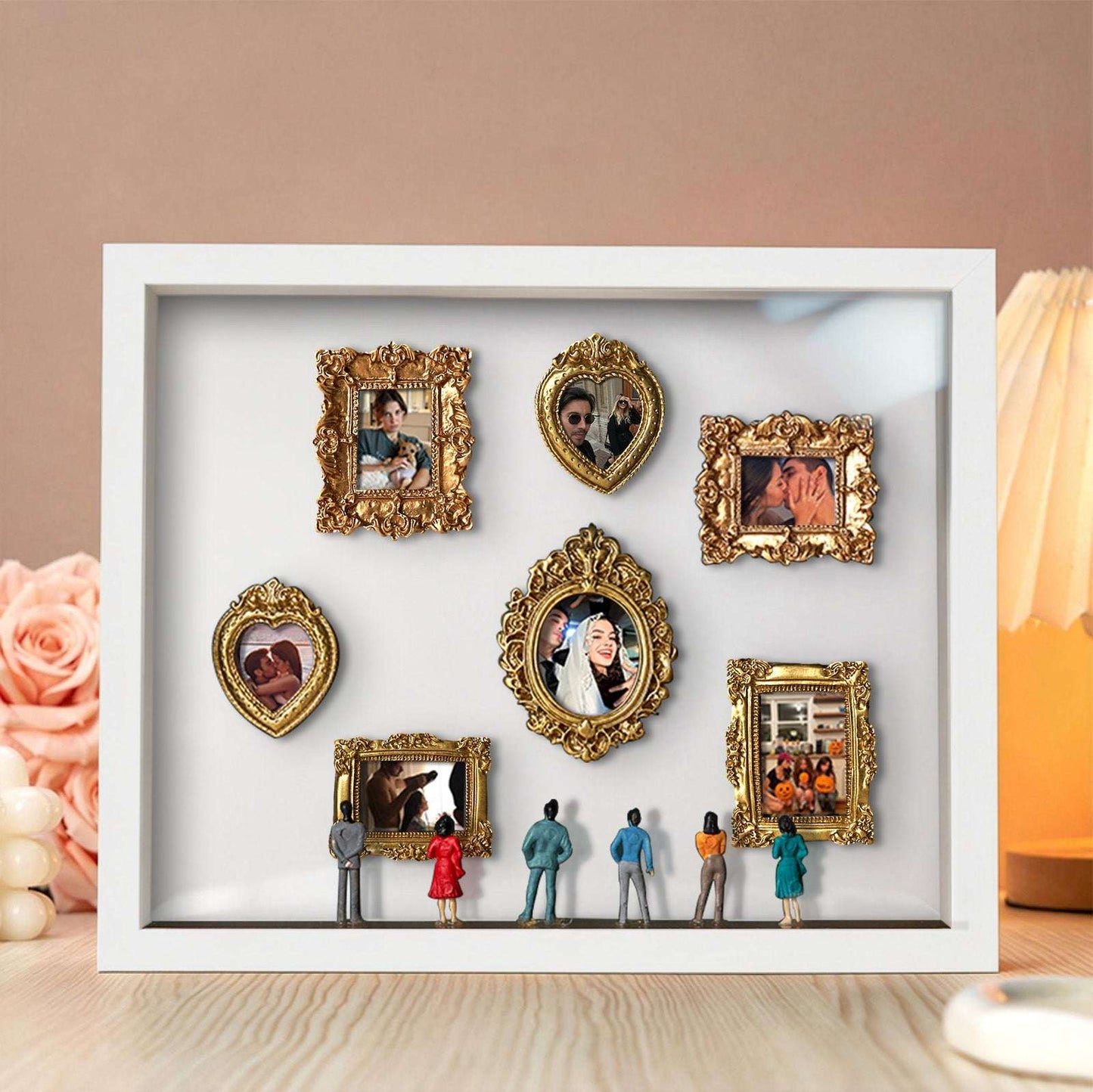 Il Nostro Museo – Cornice Bianca Personalizzata – Regalo di Coppia Miniatura per Lei – San Valentino e Anniversario