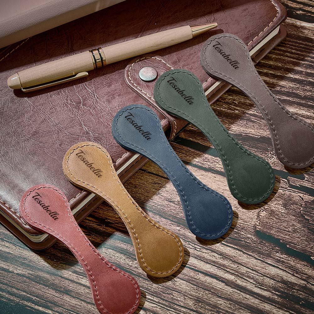 Segnalibro Magnetico in Pelle Personalizzato con Nome lei lui mamma papà