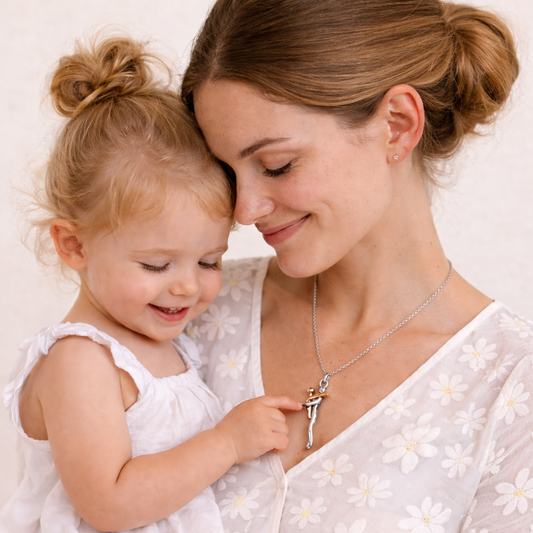 Collana Abbraccio Mamma e Figlio Pendente Two-Tone Regalo Festa della Mamma