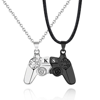 Collana Magnetica Coppia Personalizzata Iniziali Regalo Amore Gamer