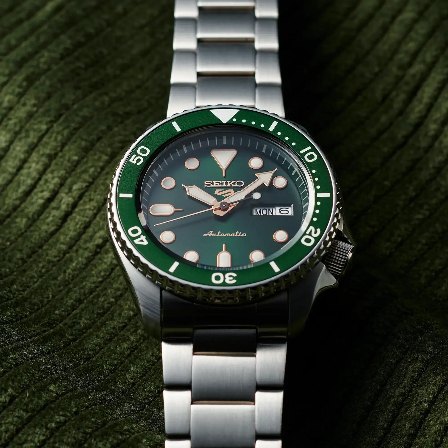 Seiko 5 Sports SRPD63K1 – Automatico, Swiss Made Style, Verde, Cassa 42,5 mm