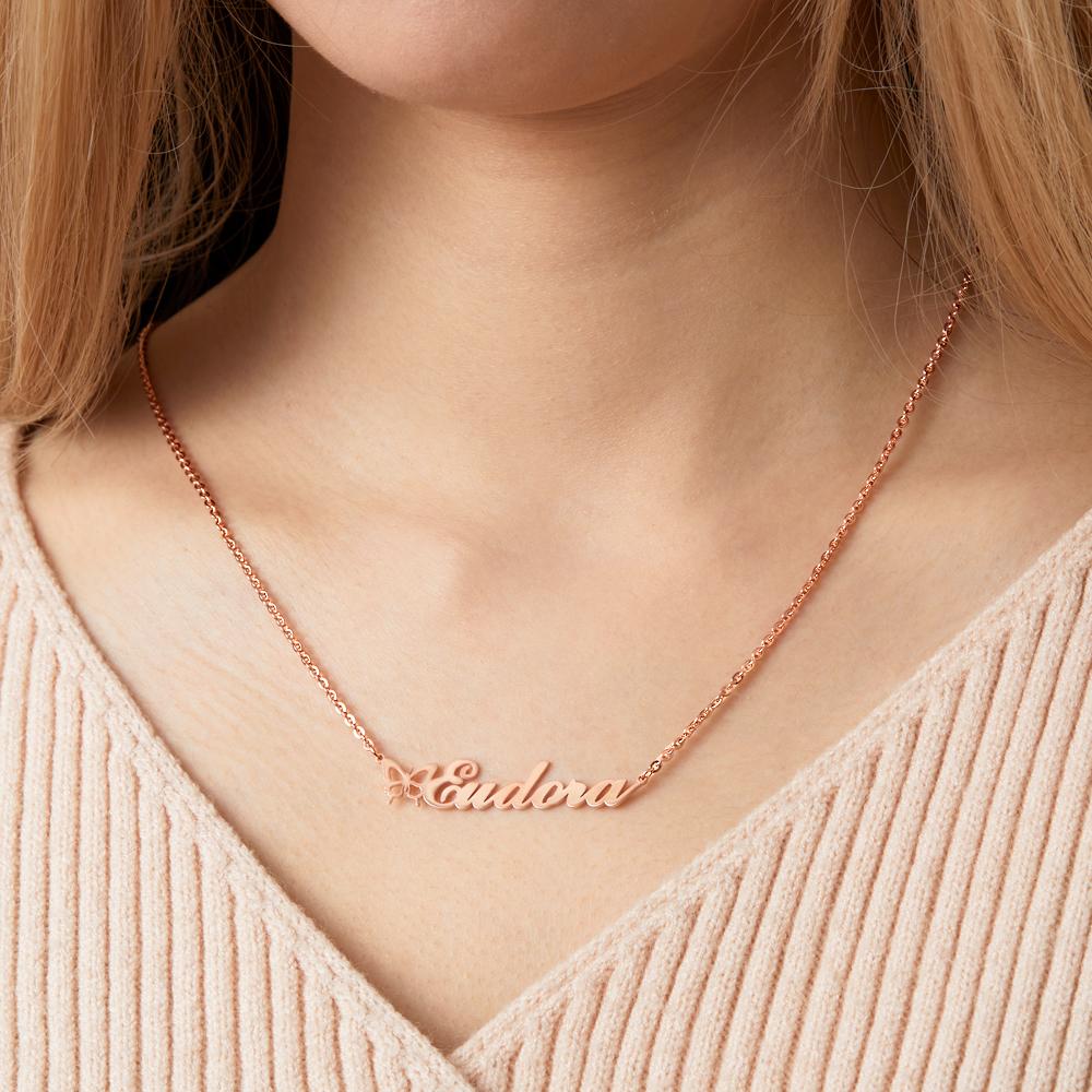 Collana Personalizzata con Nome e Farfalla Gioiello per Lei - mamma