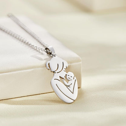 Collana "Abbraccio Materno" Personalizzata – Il Legame Infinito tra Mamma e Bimbo
