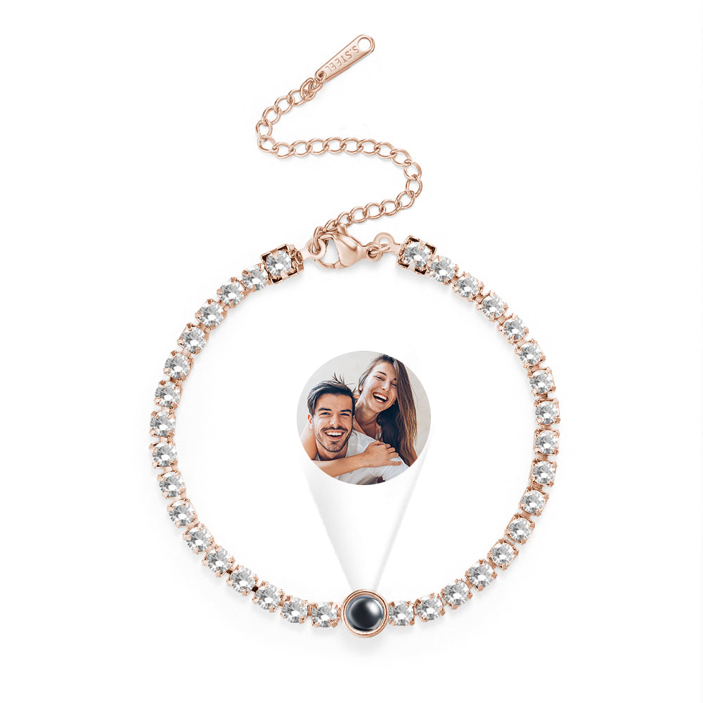 Bracciale con Proiezione Foto Personalizzata – Regalo Magico per Lei – Gioiello per San Valentino e Festa della mamma