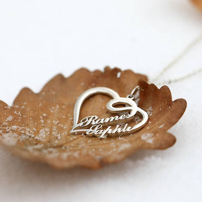 Collana personalizzata con due nomi e cuori intrecciati in argento sterling 925  - idea regalo festa della mamma