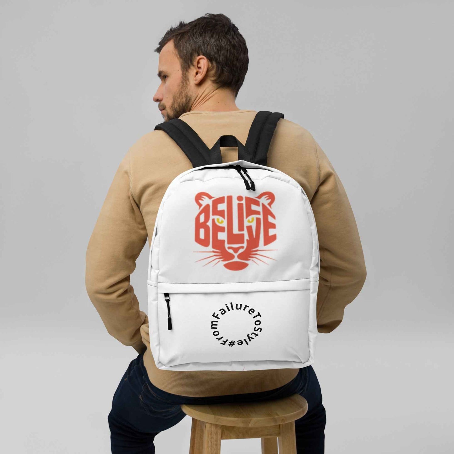 Zaino “Urban Flow” 🎒 | FAIL Streetwear – Resistente, Versatile e Waterproof