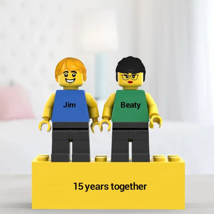 Set Minifigure Coppia Personalizzabili: Un Regalo Creativo con Base Incisa e Vetrina Espositiva papà