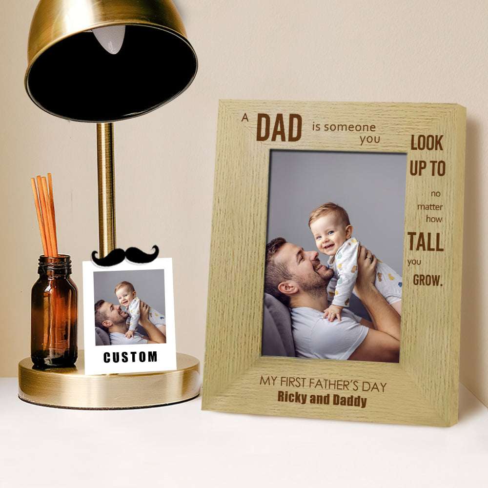 Cornice in Legno "A Dad is someone you look up to" – Regalo Personalizzato Festa del Papà