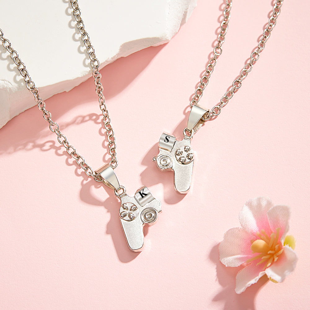 Collana Magnetica Coppia Personalizzata Iniziali Regalo Amore Gamer