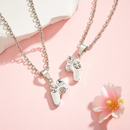 Collana Magnetica Coppia Personalizzata Iniziali Regalo Amore Gamer