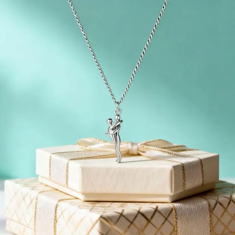 Collana Abbraccio Mamma e Figlio Pendente Two-Tone Regalo Festa della Mamma