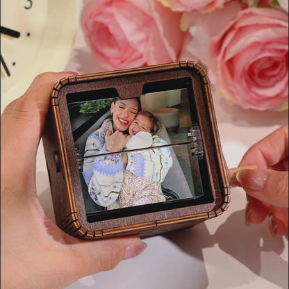 Flipbook Meccanico Personalizzato con 16 Foto | Album Animato a Manovella con Luci mamma