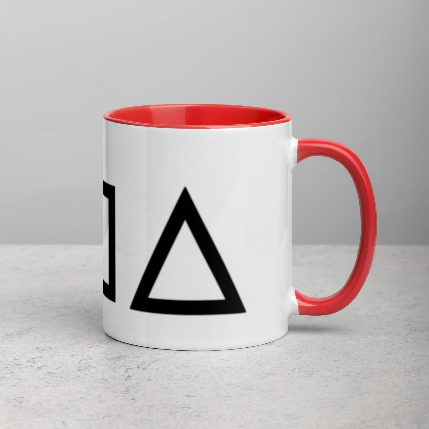Tazza con interno colorato serie Squid Game - cerchio, quadrato e triangolo